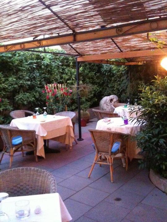 Tavernola - Di Campagna 3*
