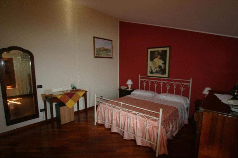 Tavernola - Di Campagna Hotel 3*