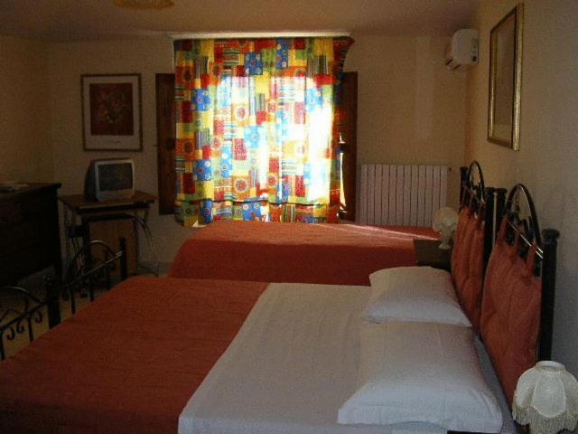 Tavernola - Di Campagna Hotel